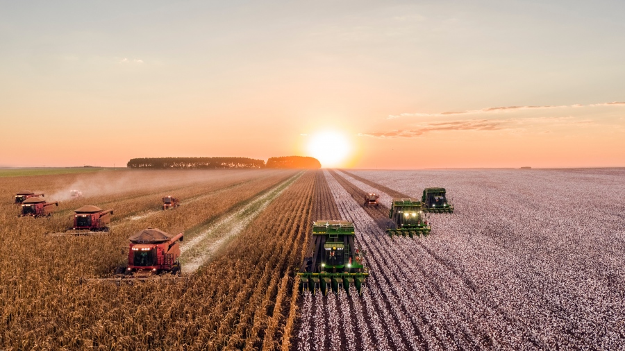 How to Choose The Best Tractor For Your Fertilization Needs